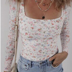 Floral Print Woman's Square Neck Long Sleeve Top NWT